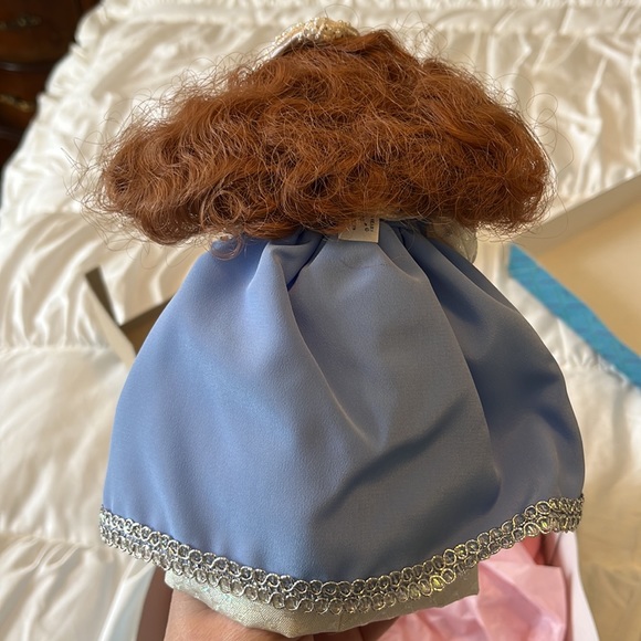 Madame Alexander Princess and the Pea - Picture 2 of 7